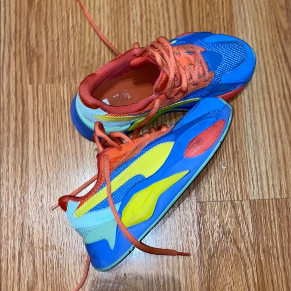 Puma - Picture 2 of 4